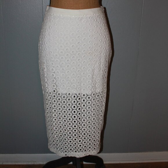 Express Cotton Blend Eyelet Skirt in White Size 6 - Picture 1 of 8